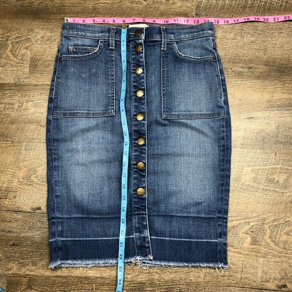 Current/Elliott The Dotty Pocket Skirt Button 28 - Picture 10 of 10